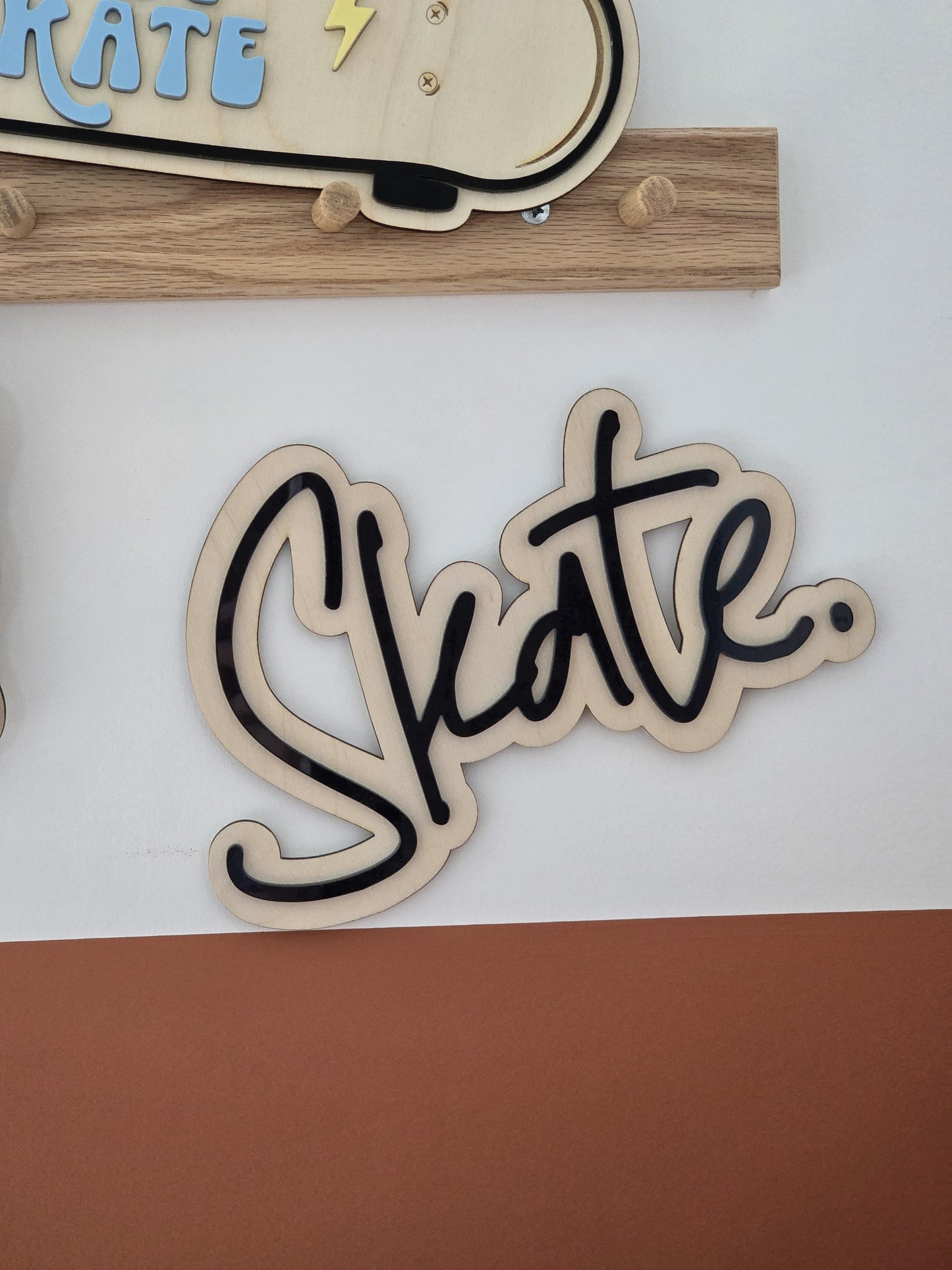 'Skate' Sign